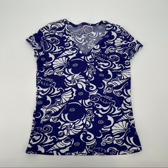 Lilly Pulitzer Tops - Lilly Pulitzer T-Shirt Purple and White Floral